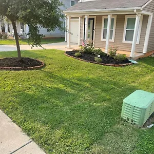 Oasis - Entire 10 Minutes From Uptown Charlotte, Nc Holiday home Charlotte